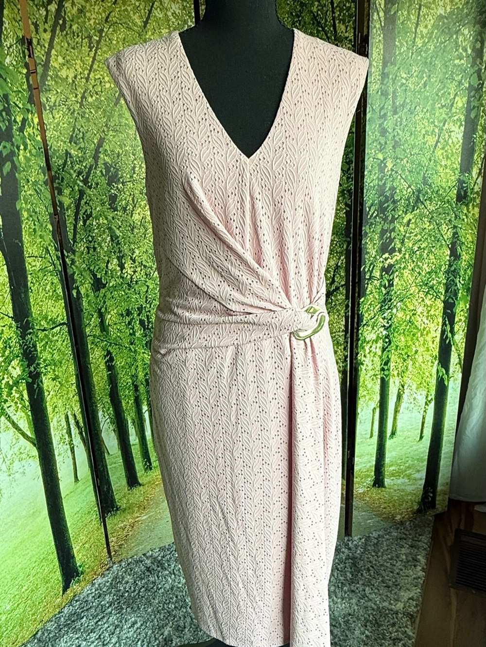 London Times Blush Pink Eyelet Faux Wrap Sheath Dress Gold Ring Detail Size 6